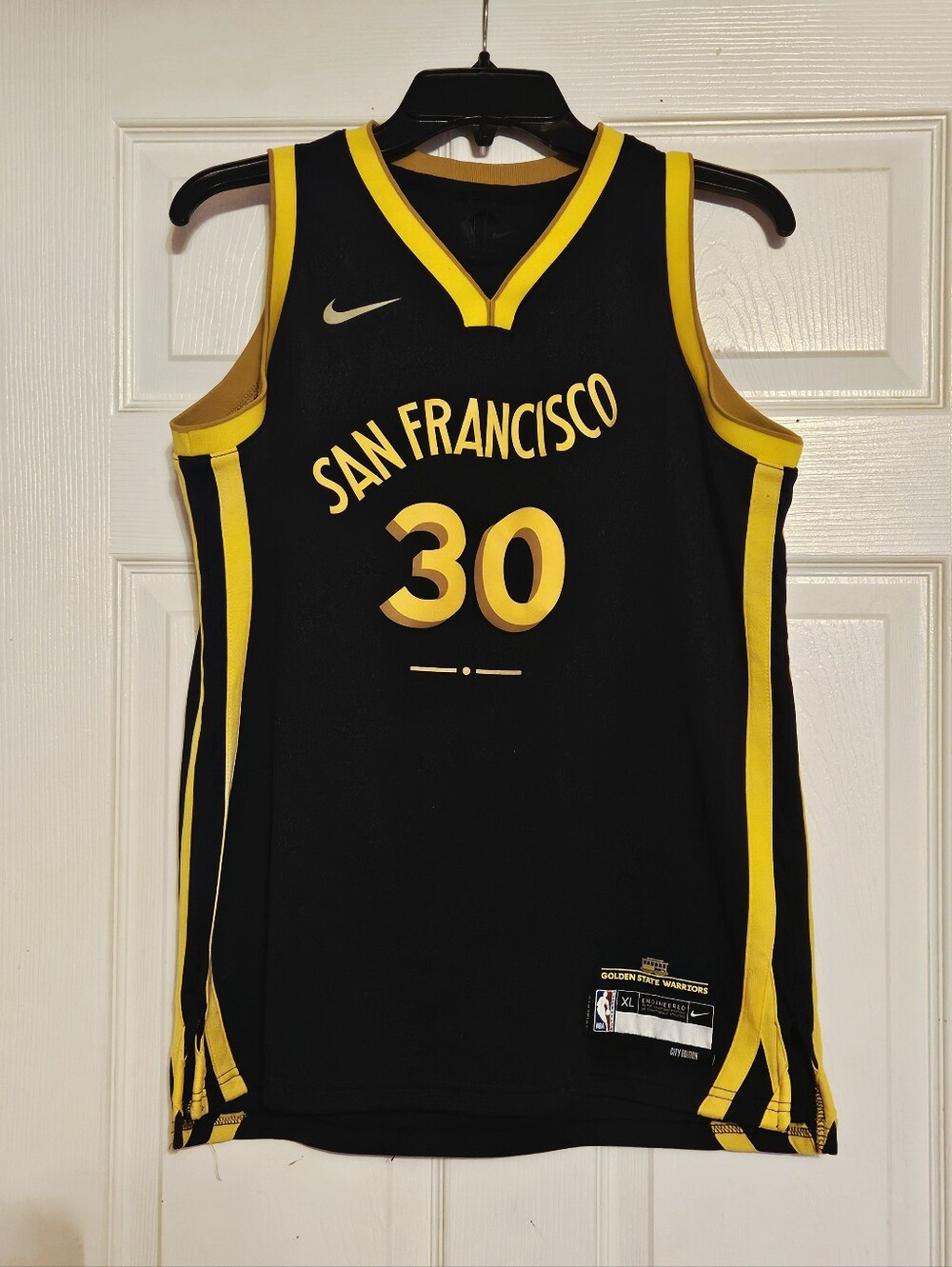 YXL Nike NBA Steph Curry Golden State Warriors City Edition 2023/24 Youth Jersey